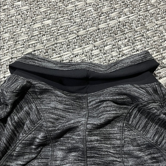 Lululemon | Quarter Zip Sweater - Picture 16 of 16
